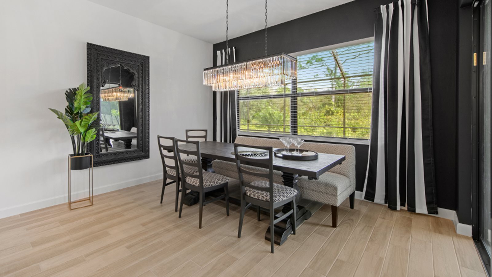 LEH_EstateHomes_LorraineLakes_PIC_Sunset_Dining1_F1