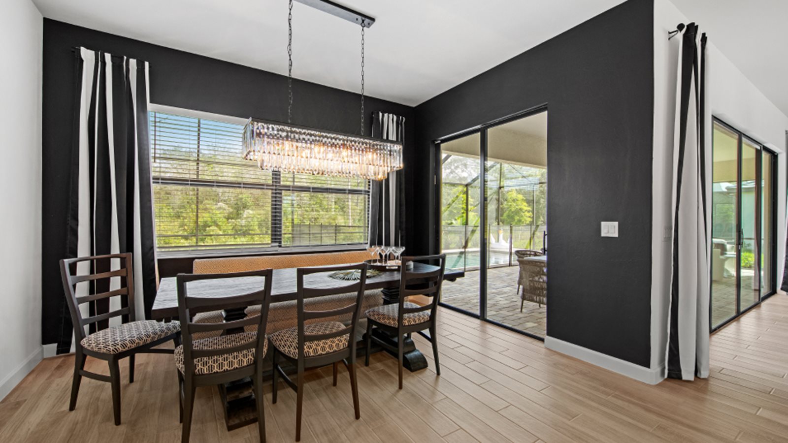 LEH_EstateHomes_LorraineLakes_PIC_Sunset_Dining2_F1